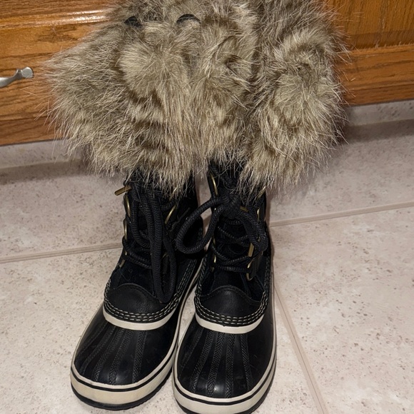 Sorel Shoes - Sorel Joan of arctic snow boots